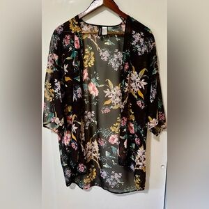 Divided| H&M| Pretty Floral on Black Multicolour Sheer Kimono Wrap Sz S